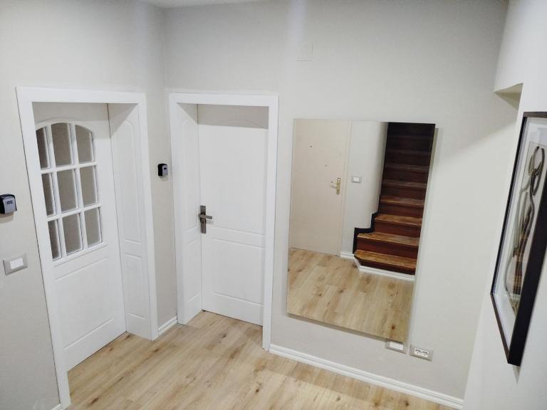 GenAl Apartaments - B&B Tirana
