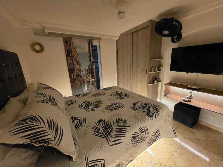 Studio cerca a estacion metro poblado - B&B Medellín