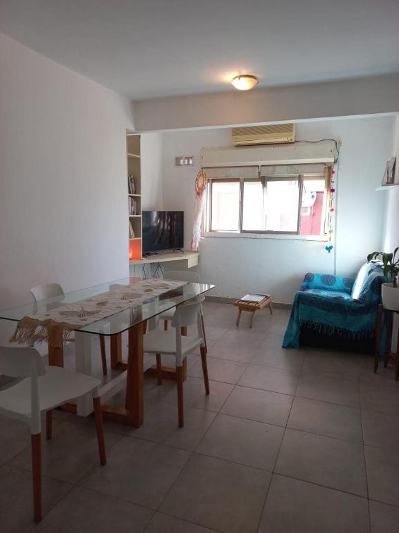 Cómodo departamento en La Florida, a metros del río Paraná - Ferienwohnung Rosario
