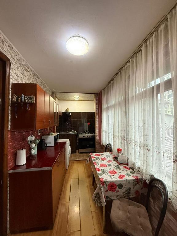 Квартира у бульвара 1 - B&B Batum
