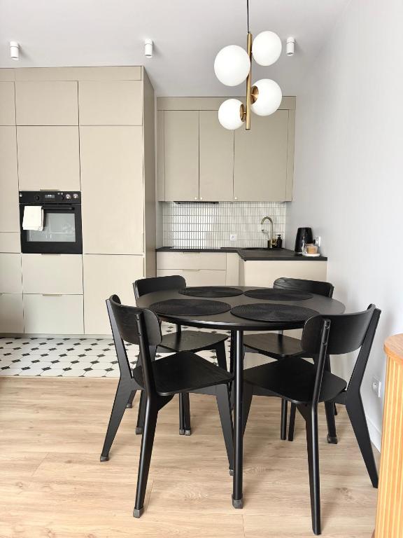 Gdańsk Wrzeszcz Apartament 3-pokojowy z Ogródkiem & Darmowy Parking - B&B Gdansk