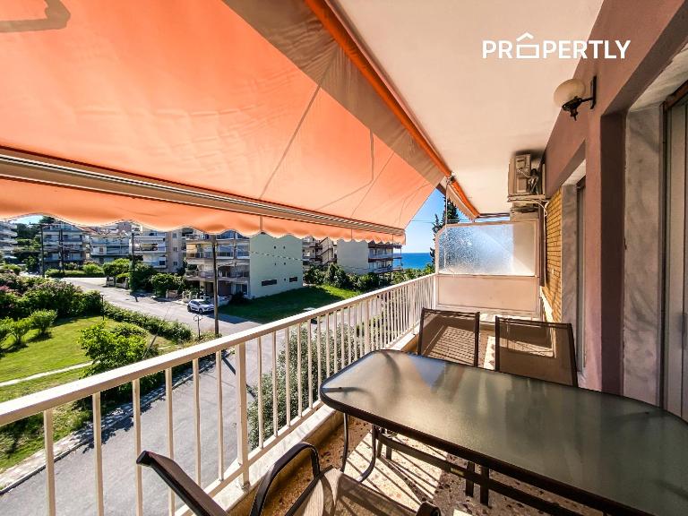 Sunset & Sea Family Apartment - Chambres d'hôtes Néa Kallikráteia