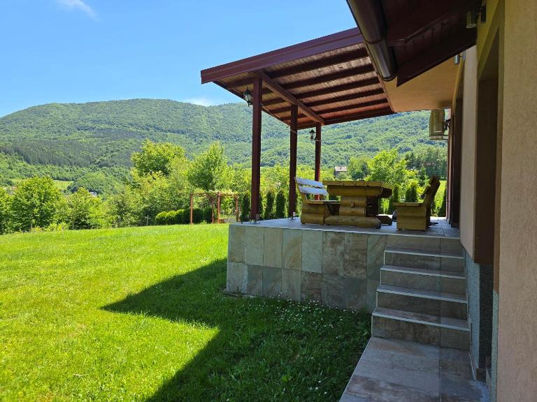 Villa Usivak for green quiet holiday near Sarajevo# TravelersAwards 2026 - Bed and Breakfast Sarajevo