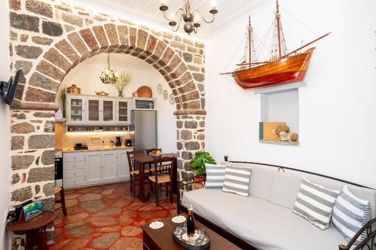 Eleni's House - B&B Ýdra