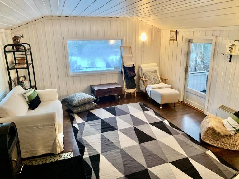 Cabin at Hestsjøen Badeplass - Chambres d'hôtes Trondheim