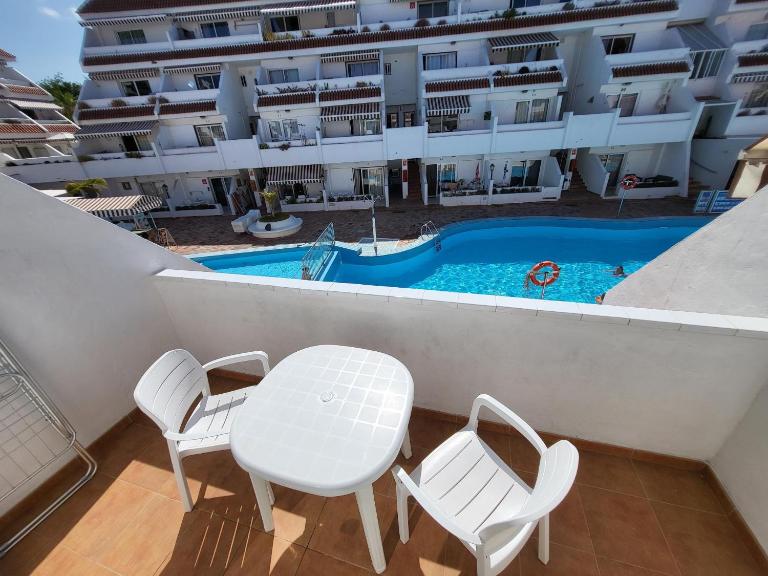 Las Floritas 2 - Bed and Breakfast Arona