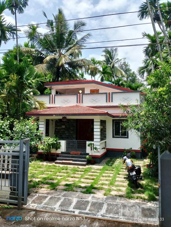 'Ananda' Homestay in Murud - Bed and Breakfast Dande