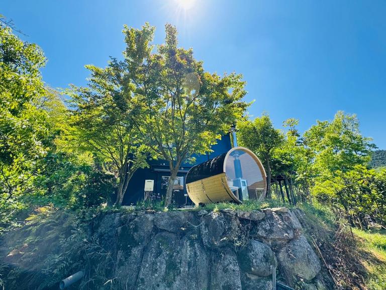 天空の麓糸島 屋上パノラマ奇跡の眺望 露天風呂絶景サウナ bbq 16名以上 駐車場6台 ペット - B&B Itoshima