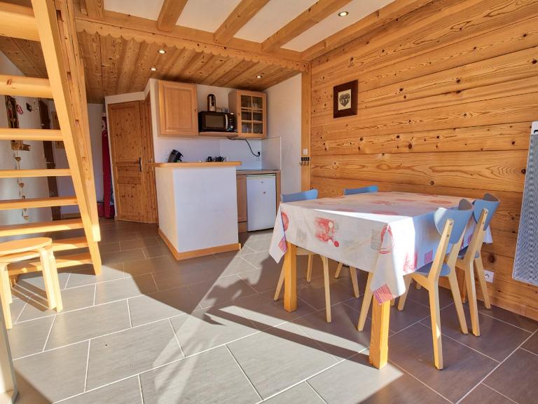 Duplex rénové 4 pers, balcon sud - FR-1-505-25 - B&B Notre-Dame-de-Bellecombe