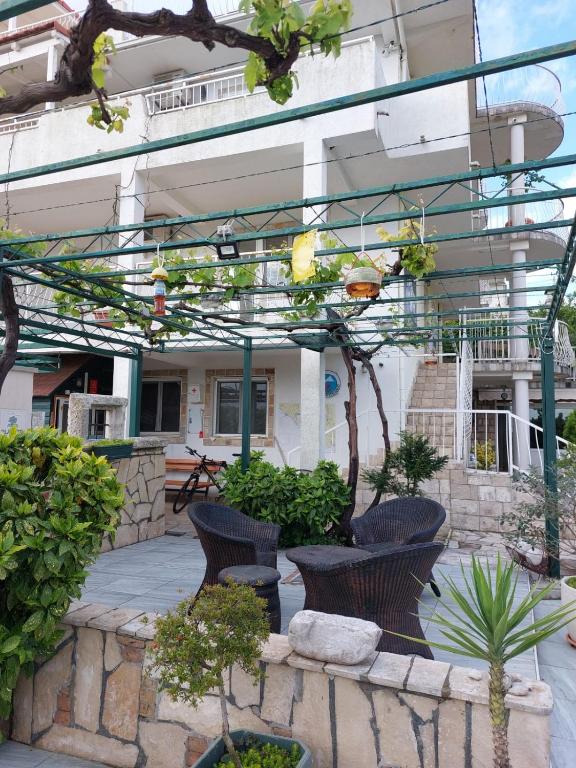 Kerch Apartments - Bed and Breakfast Radovići