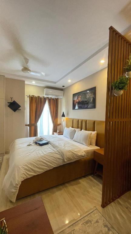 Just Move Studio APT, Near ISB Int'l AIRPT - B&B Islamabad