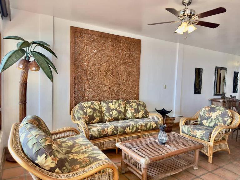 Puerto Nuevo Villa Olas 2BR 2BA with pool - B&B Raulis