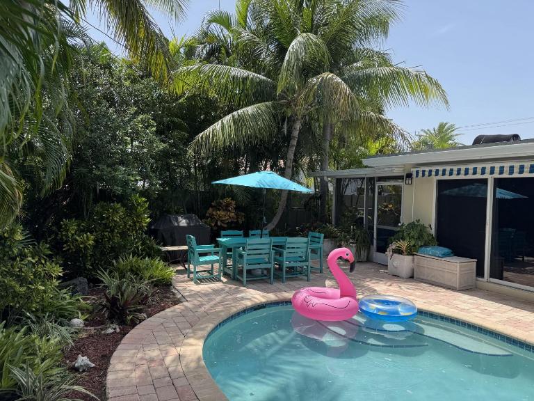 Tropical Dream Heated Pool House - B&B Deerfield Beach