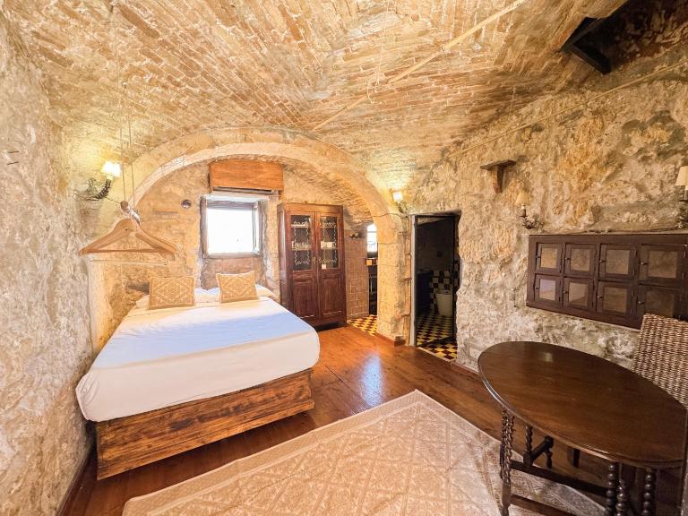 Kalma Elephant Tower - Medieval Stay with a City View - Ferienwohnung Cagliari