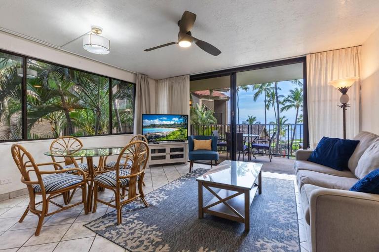 Papakea K301- Oceanview 1 bedroom coastal resort condo - Bed and Breakfast Lahaina