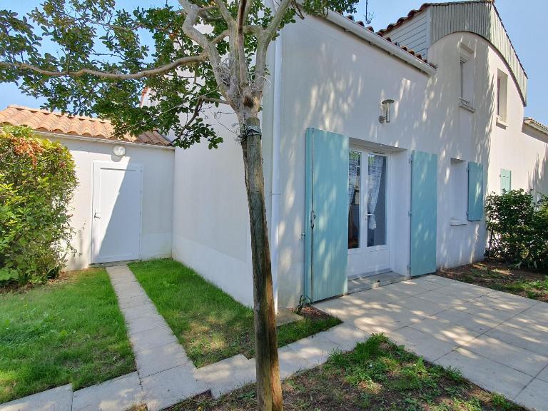 Maisonnette proche plage et commerces avec parking privé - FR-1-476-129 - B&B La Faute-sur-Mer