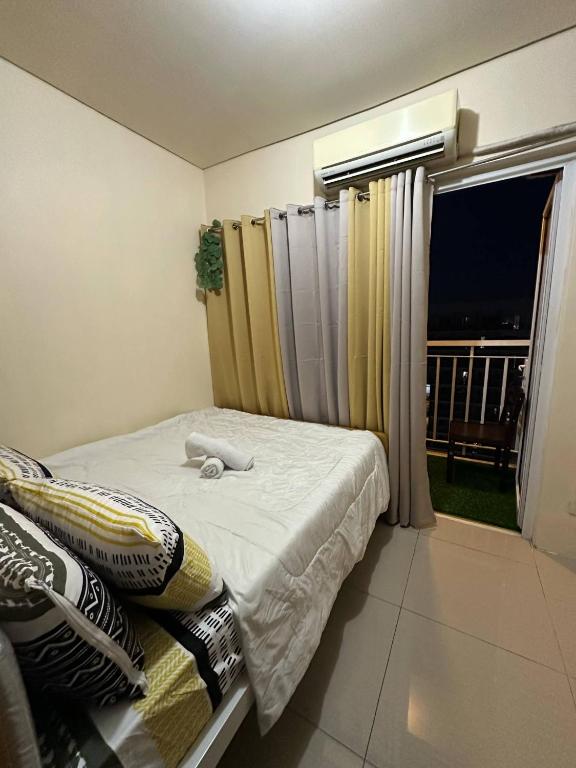 SD2 tandem staycation - B&B Manila