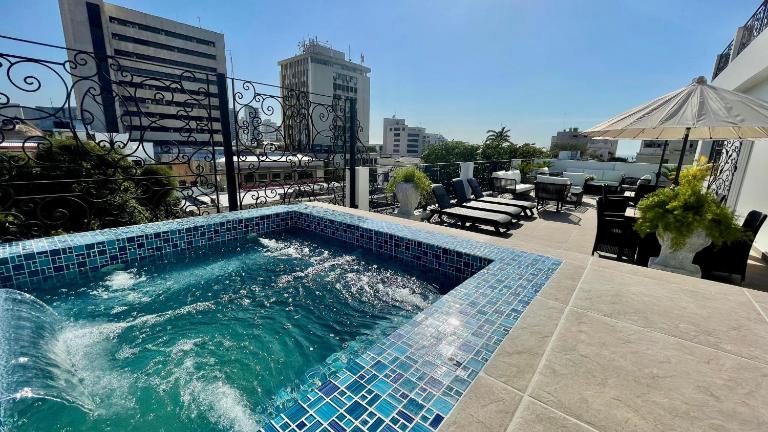 Azure apartahotel - B&B Santa Marta