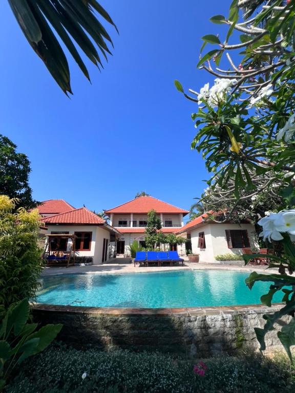 Beachfront Villa Jepun Segara - B&B Banjar