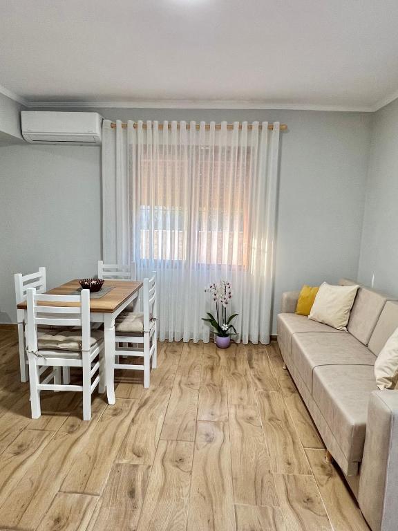 Floor Villa 1 - B&B Vlorë