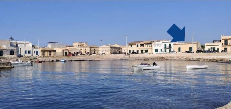 Il cortile sul mare - B&B Calabernardo