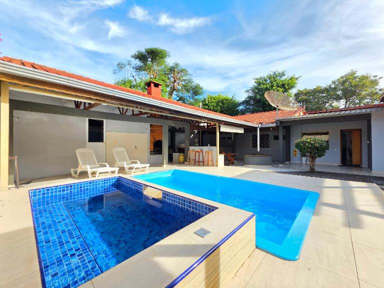 Casa Ampla Área de Lazer prox Centro e Cataratas - B&B Foz do Iguaçu