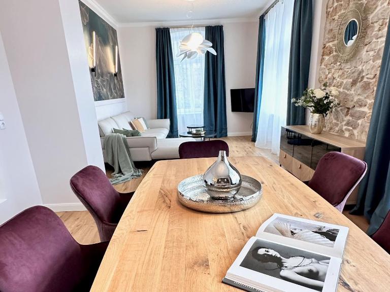 Villa Gloria Luxuswohnungen - Bed and Breakfast Badenweiler