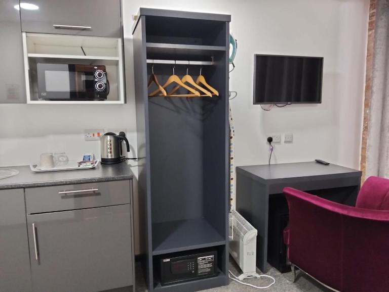 1 Bed Flat - Sleeps 2 - Parking - Wifi - B&B Nottingham