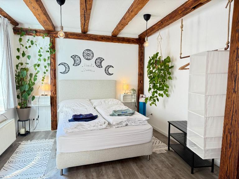 Gemütliches Zimmer, zentral, privat und ruhig, perfekt für Paare oder Geschäftsreisende - Ferienwohnung Esslingen am Neckar
