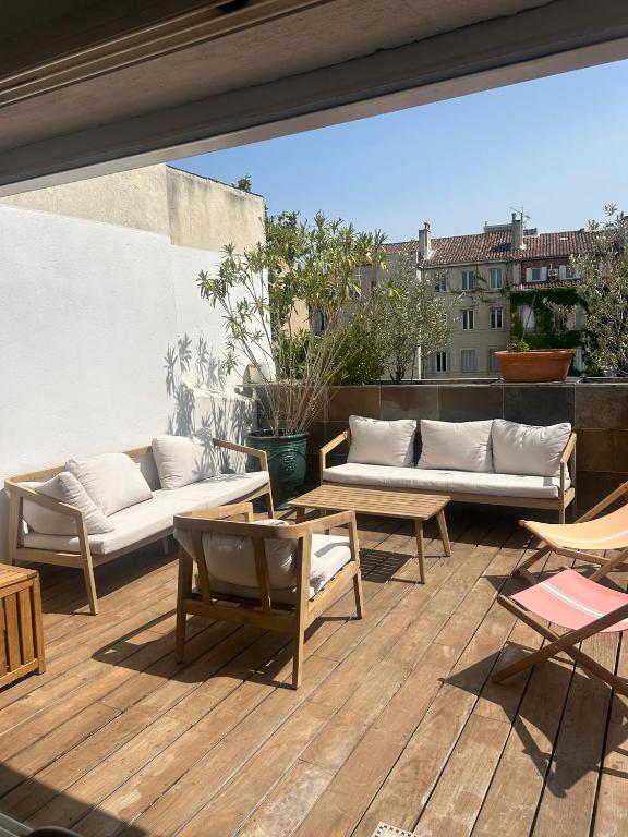 Duplex avec grande terrasse vieux port parking gratuit - B&B Marsiglia