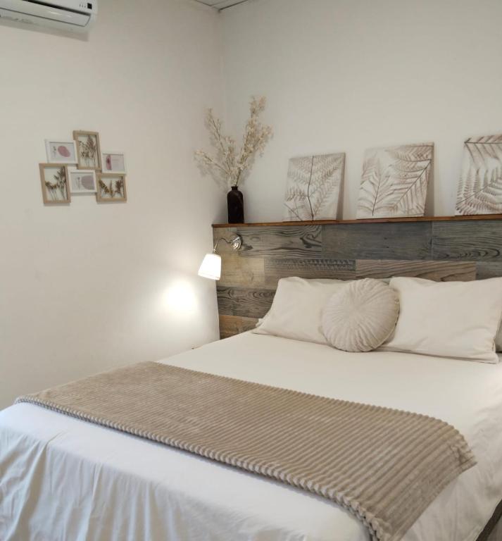 GELVESTURIST 2 Free parking - B&B Gelves