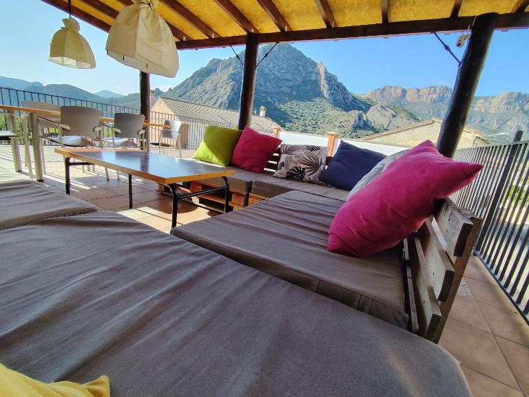 Cal Perico, apartamento con terraza - B&B Camarassa