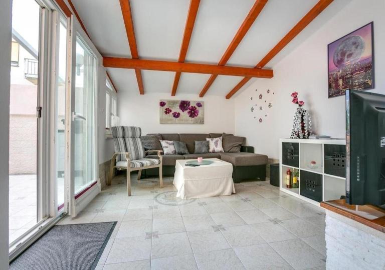 Cute apartment Damor near the beach - B&B Vinkuran