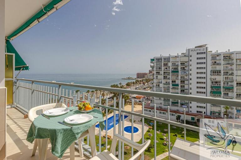 Excellent apt with sea views - B&B Benalmádena