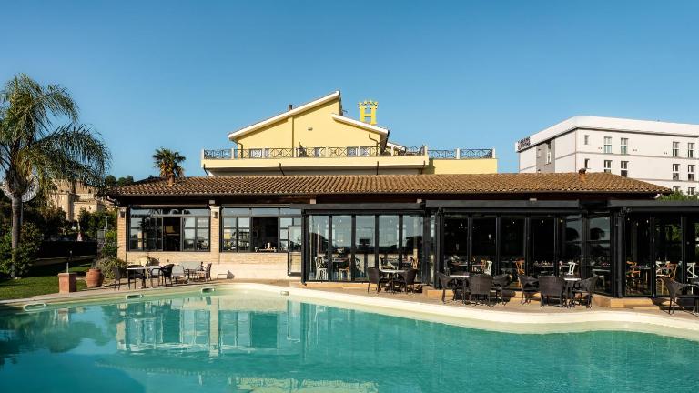 CODE ROOMS by Hotel Villa Tirreno - Chambres d'hôtes Tarquinia