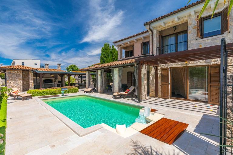 Holiday house SEASCAPE I with private pool and spacious garden - Chambres d'hôtes Malinska