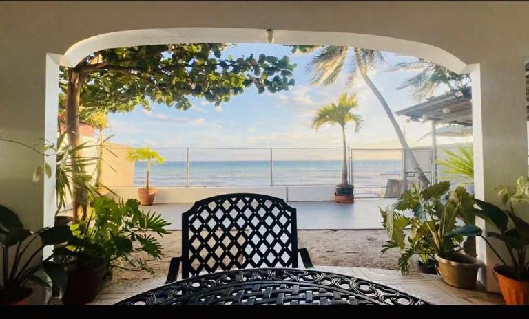 Casa Mandulia Beachfront House - Ferienwohnung Lobo