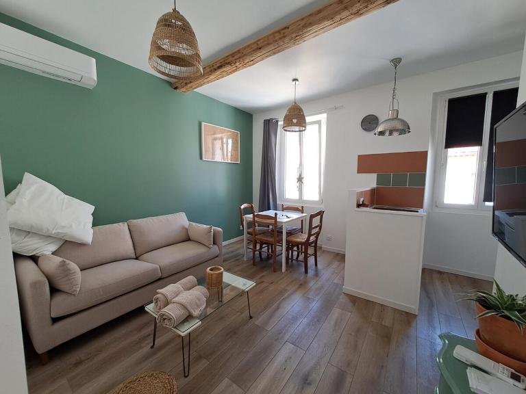 T2 neuf Mourillon climatisé - B&B Tolón