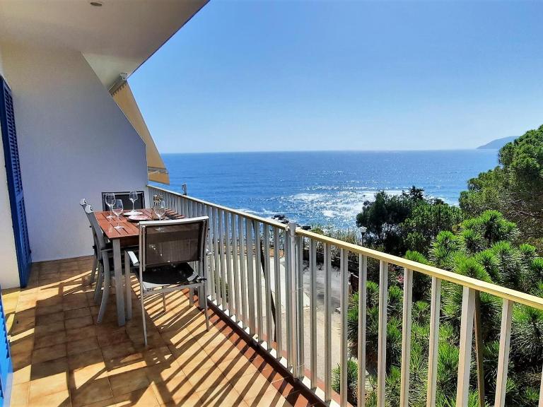 Apartamento cerca de la playa con parking y admite mascotas en Llançà - ES-170-4 - Chambres d'hôtes Llançà