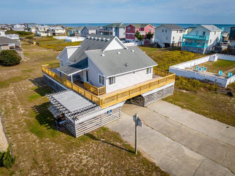 Private and Quiet Family Retreat - Steps to the Beach - B&B Kitty Hawk