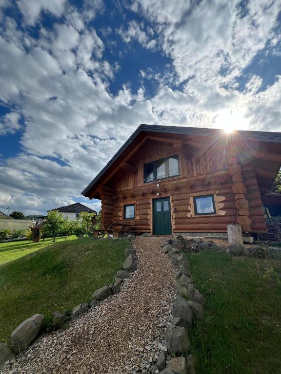 Holzhaus Wildsbergblick - B&B Beiseförth
