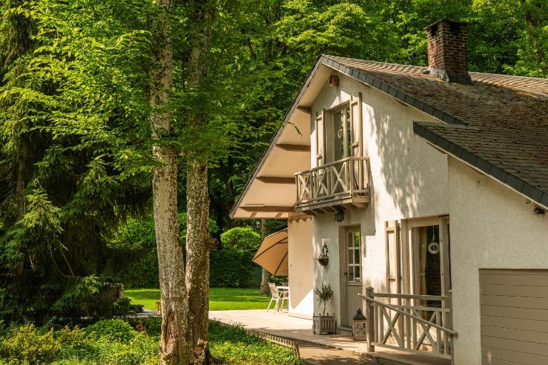 Le Colibri spa jacuzzi - Bed and Breakfast Durbuy
