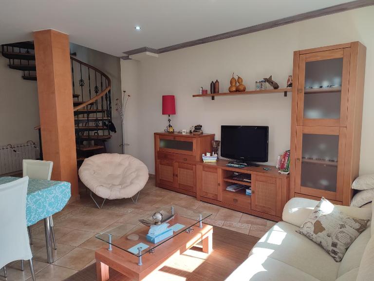 Casa A RODA - Ferienwohnung Salcidos