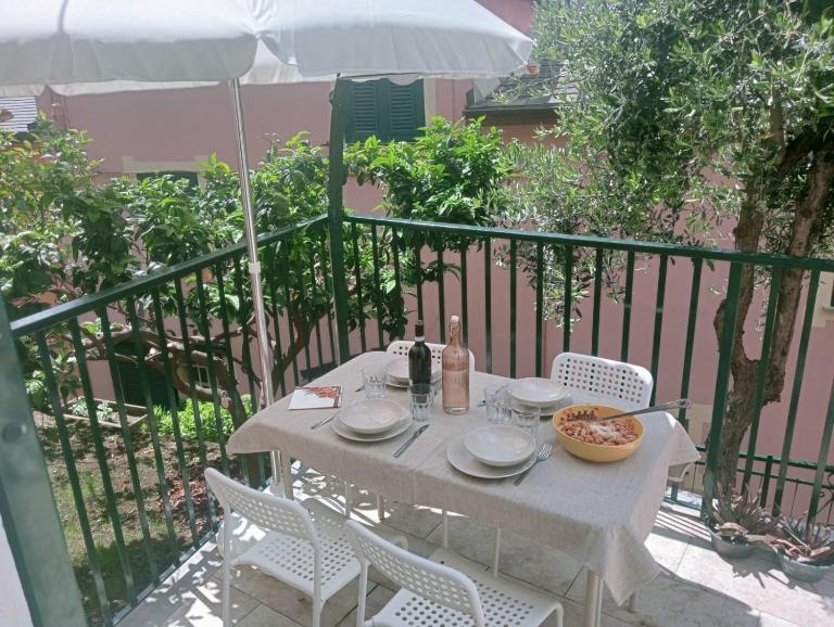 CASA L'UNICORNO con giardino privato - B&B Levanto