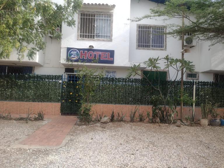 Casa Hotel Marly - Bed and Breakfast Santa Marta
