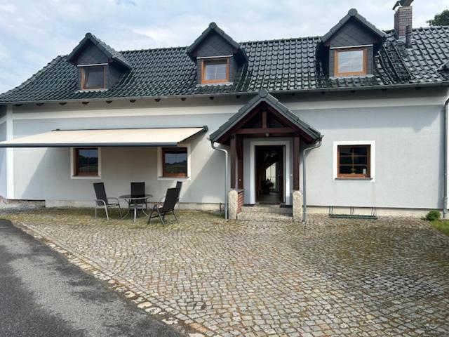 Ferienwohnung Christa - B&B Hähnichen