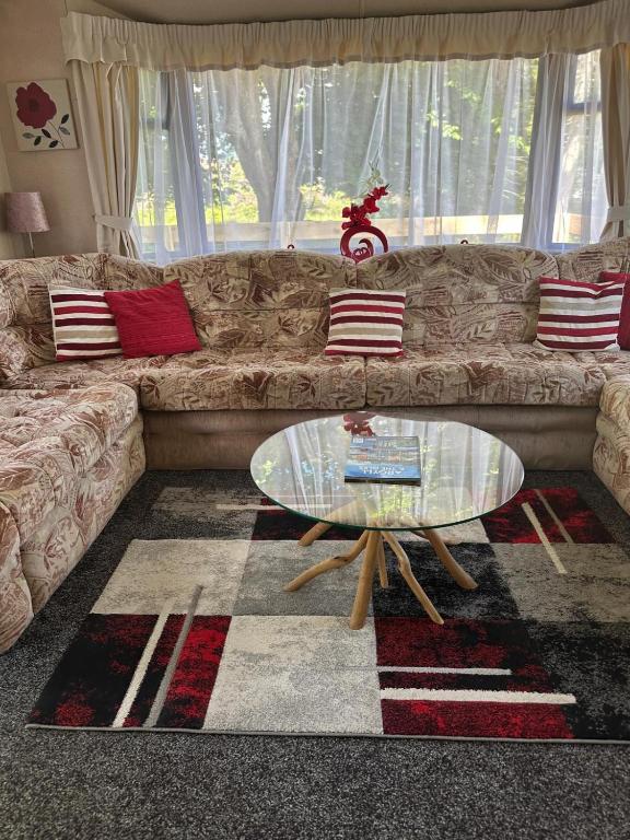 27 Glenfinart Caravan Park - B&B Dunoon