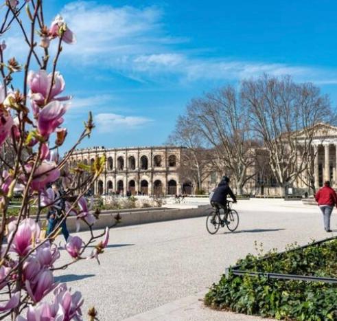 Appartement avec terrasse - Ferienwohnung Nîmes