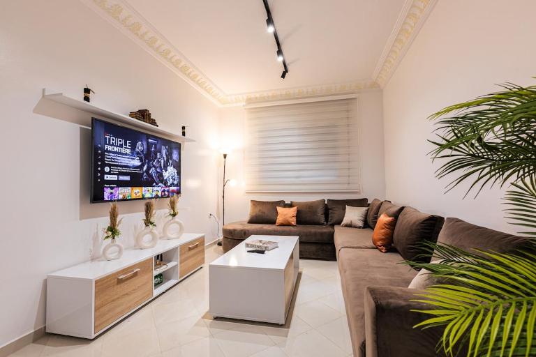 Comfortable and Quiet Apartment - Ferienwohnung Tanger