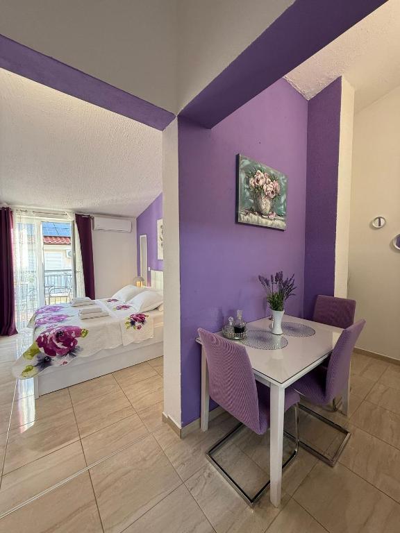 Apartment Sea Life with balcony and sea view - B&B Macarsca